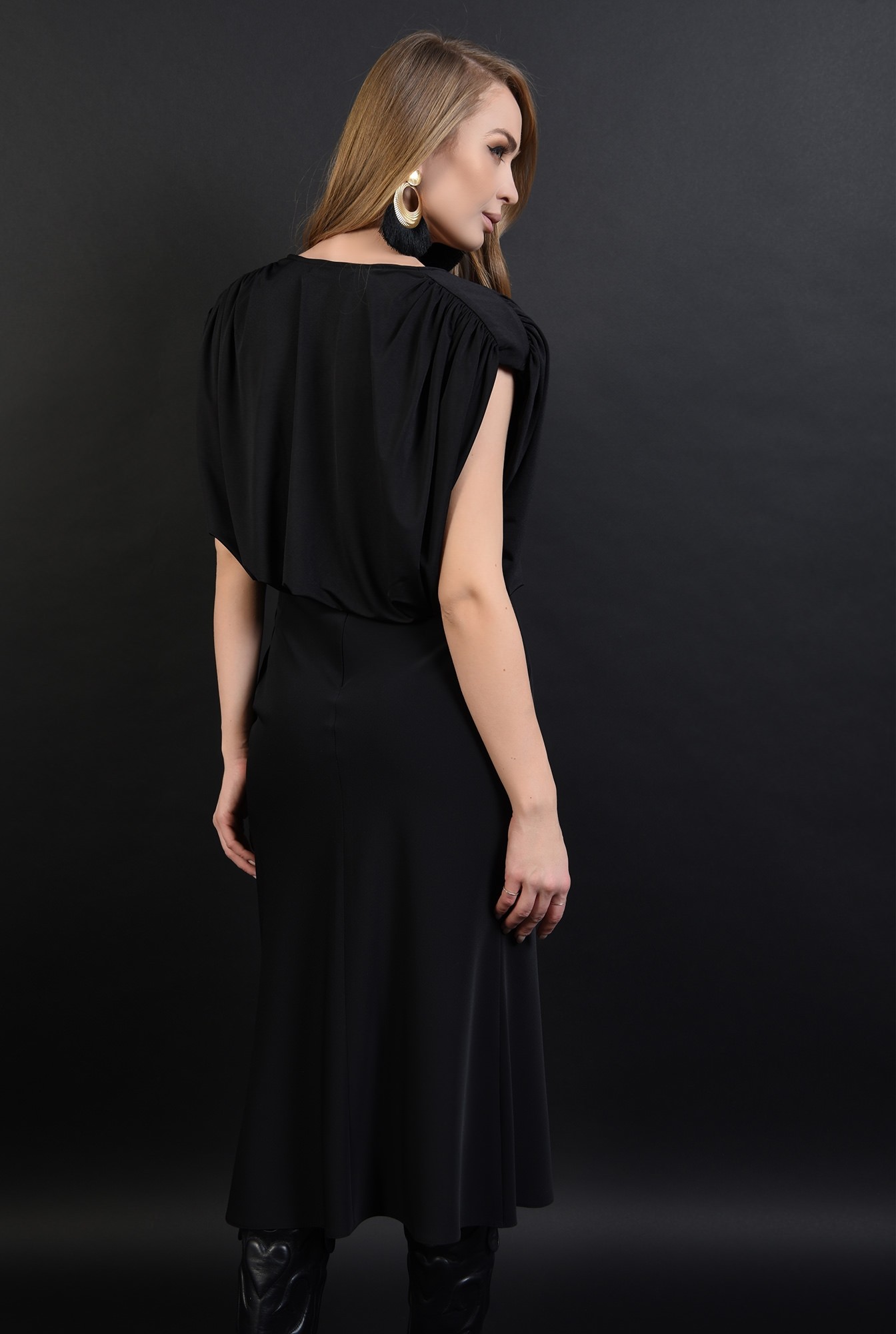 2 - 360 - fusta neagra, eleganta, cu insertie din dantela
