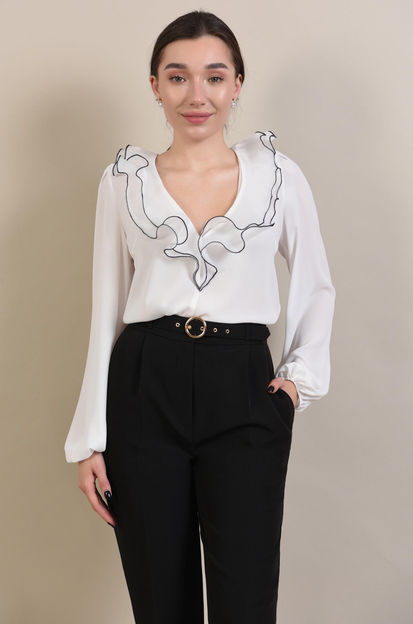 0 - PANTALONI NEGRI CONICI CU CENTURA