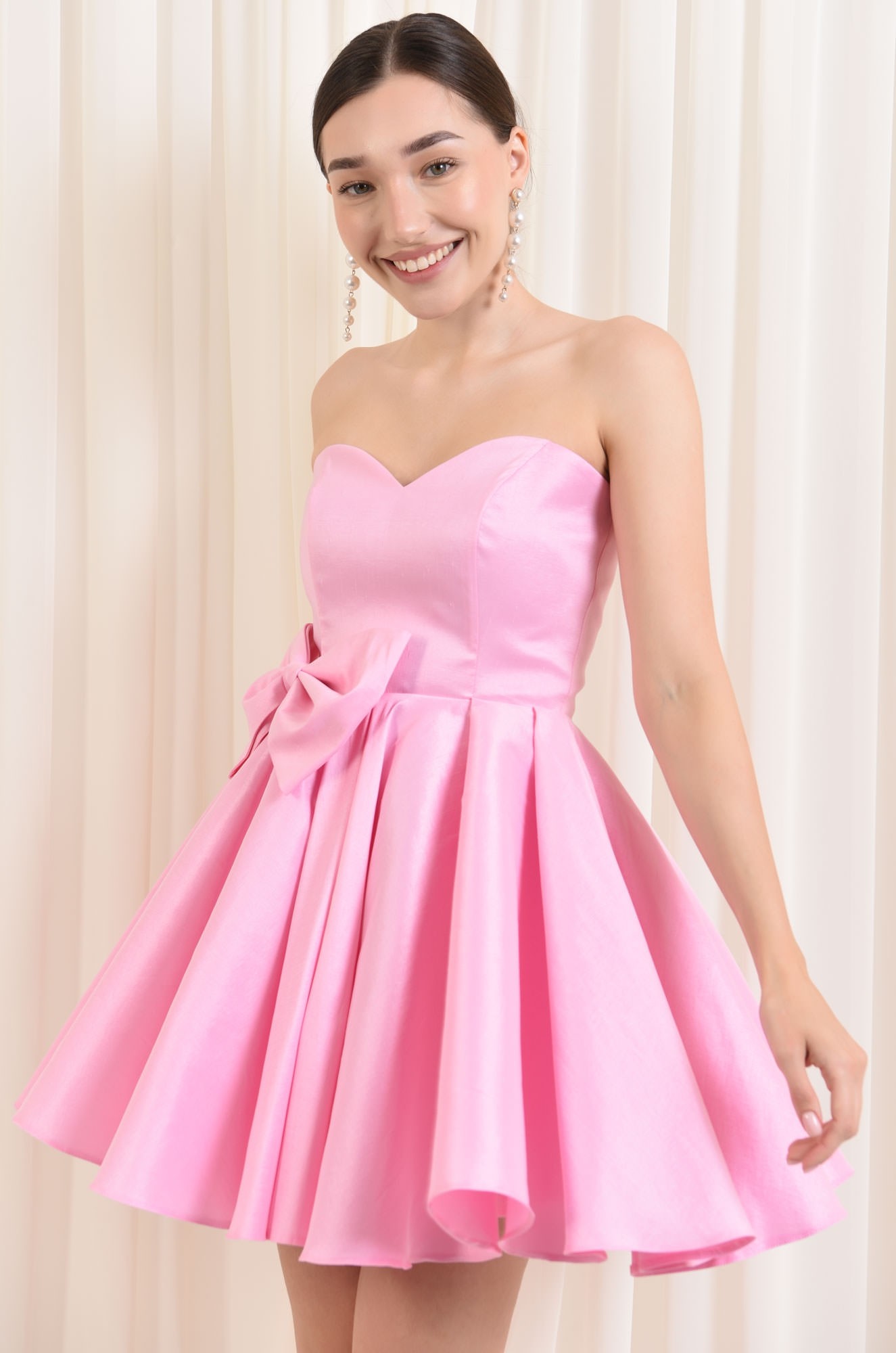 1 - ROCHIE ROZ ELEGANTA CU DECOLTEU INIMA