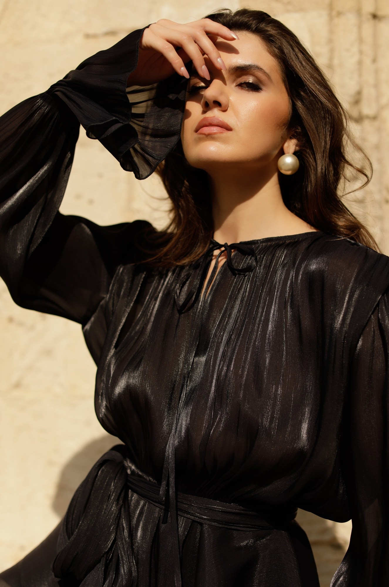 3 - ROCHIE NEAGRA SCURTA CU TALIE ELASTICA