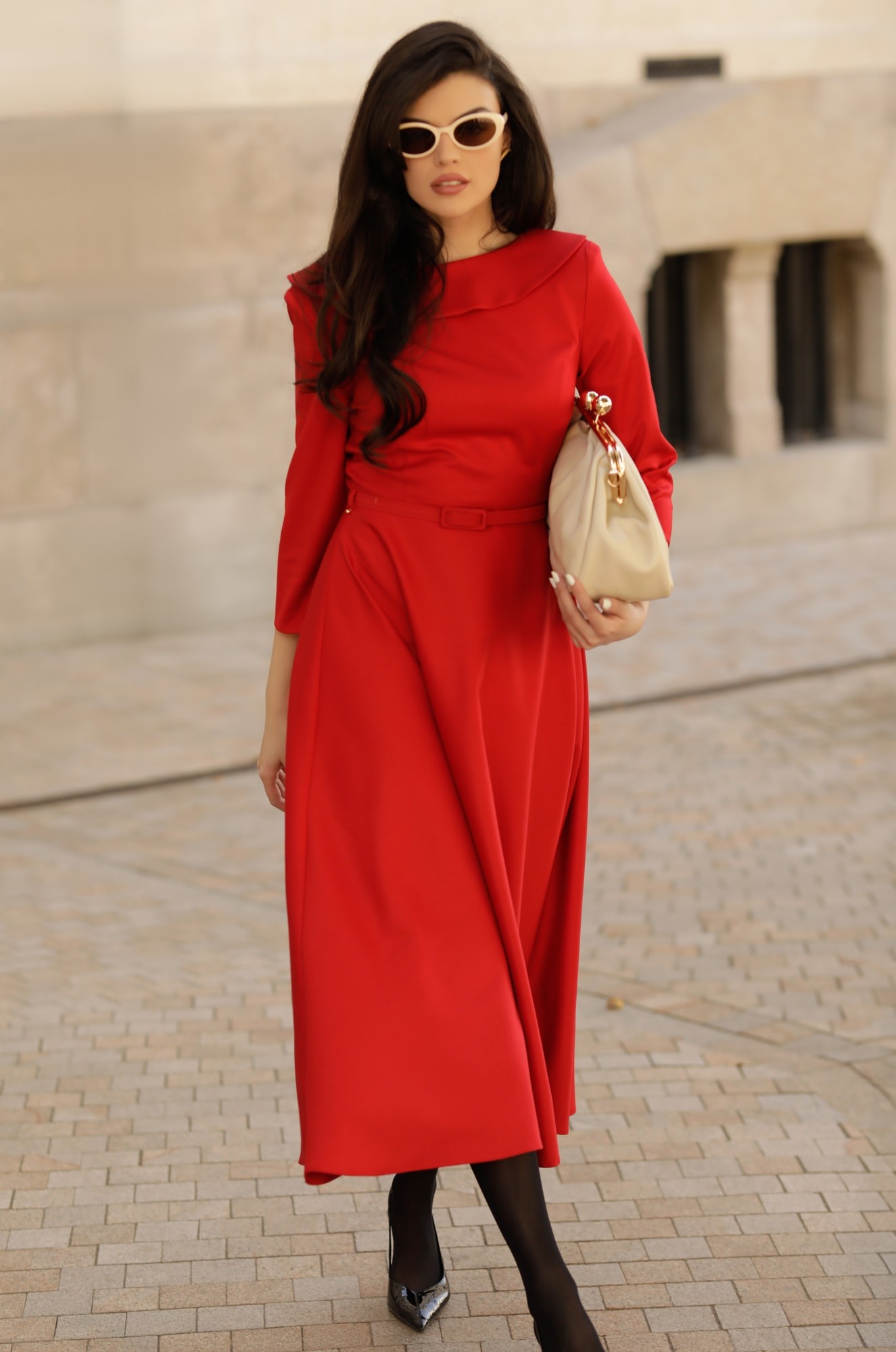 3 - ROCHIE ROSIE ACCESORIZATA CU CENTURA