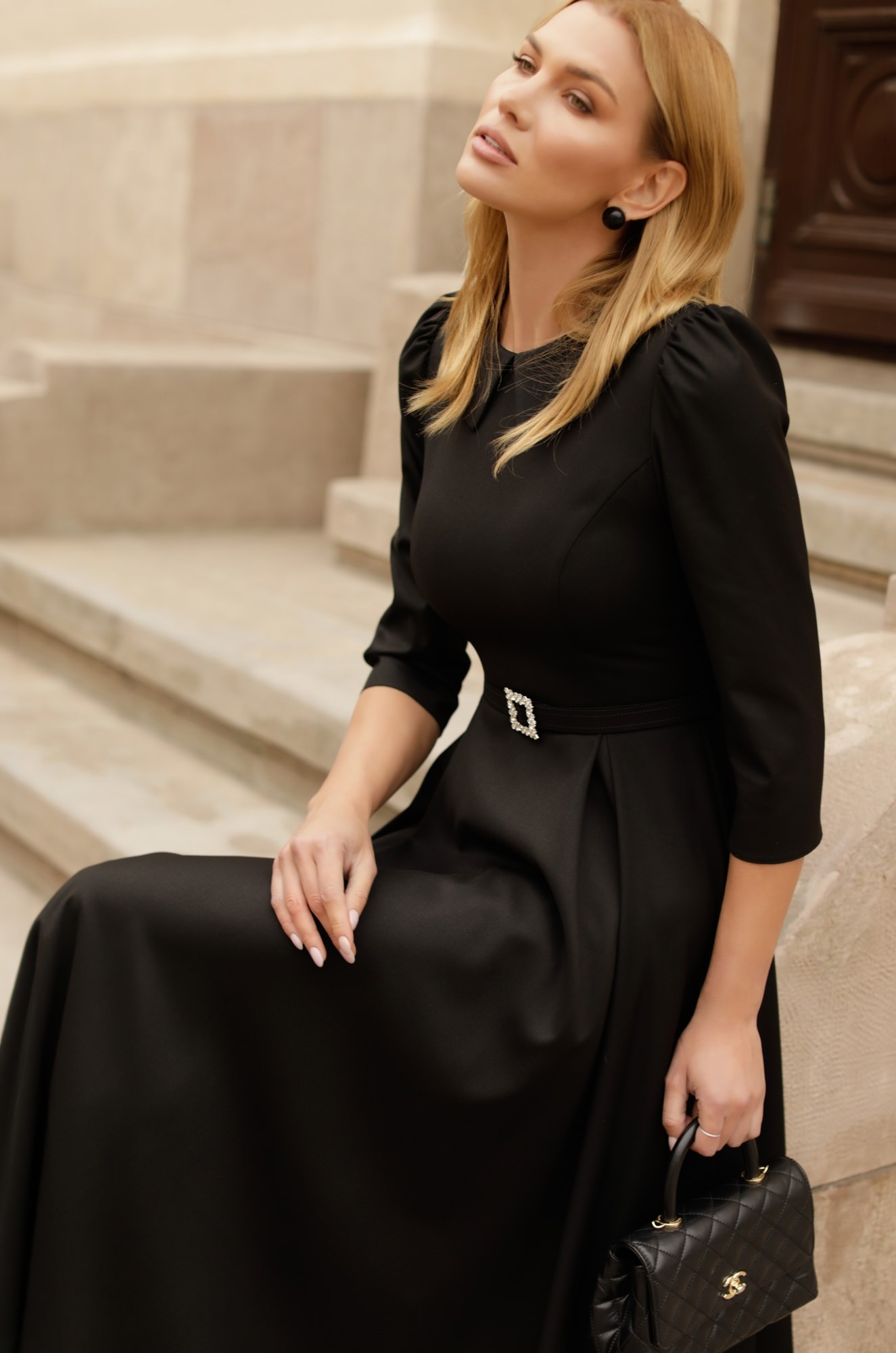 5 - ROCHIE NEAGRA EVAZATA CU ADAOS DE VISCOZA