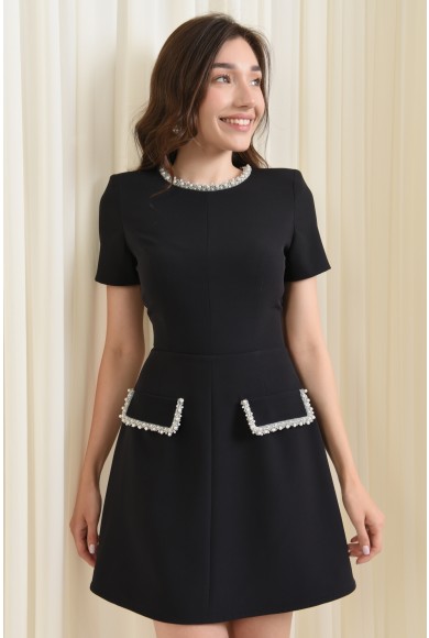 ROCHIE NEAGRA SCURTA CU BUZUNARE CLAPA