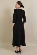 3 - ROCHIE NEAGRA CAMBRATA CU NASTURI